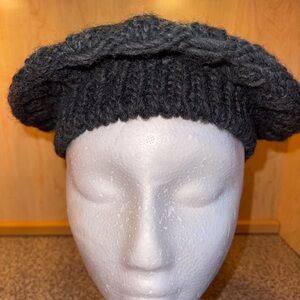 NWT Babo Women’s Wool Kit Gray Beret Hat Italy Woven Warm Winter Stlye OS